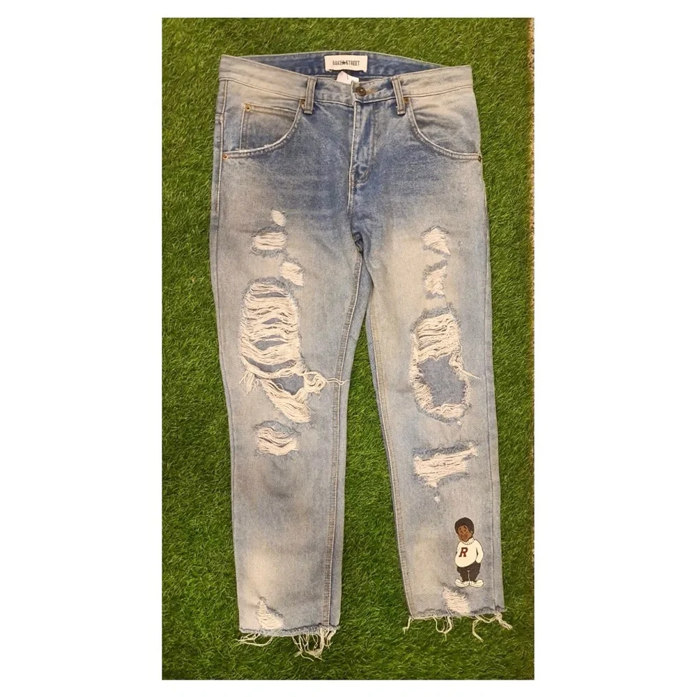 Women’s ripped Denim Jeans-New✨ - Picture 2 of 9